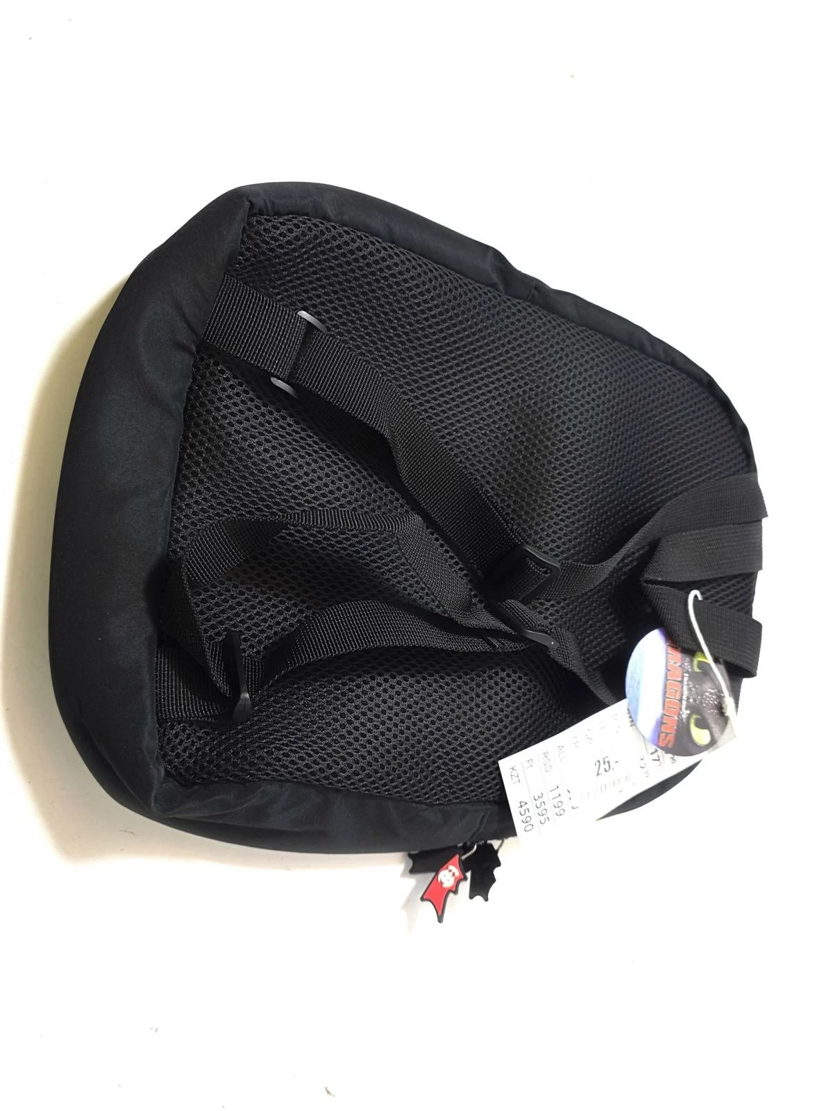 plecak-pikowany-dragons-szczerbatek-ean-gtin-5907094933601