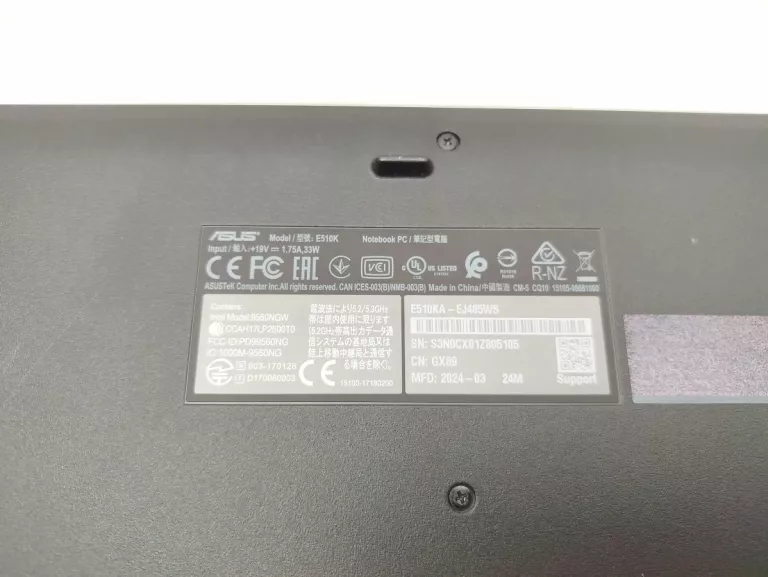 LAPTOP ASUS E510 Z ŁADOWARKĄ I TORBĄ