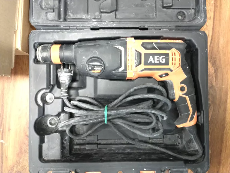 MŁOTOWIERTARKA AEG KH 24 IXE 800W