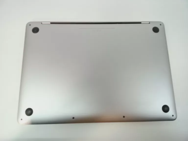 laptop-apple-macbook-pro-13-a2159-przekatna-ekranu-1330