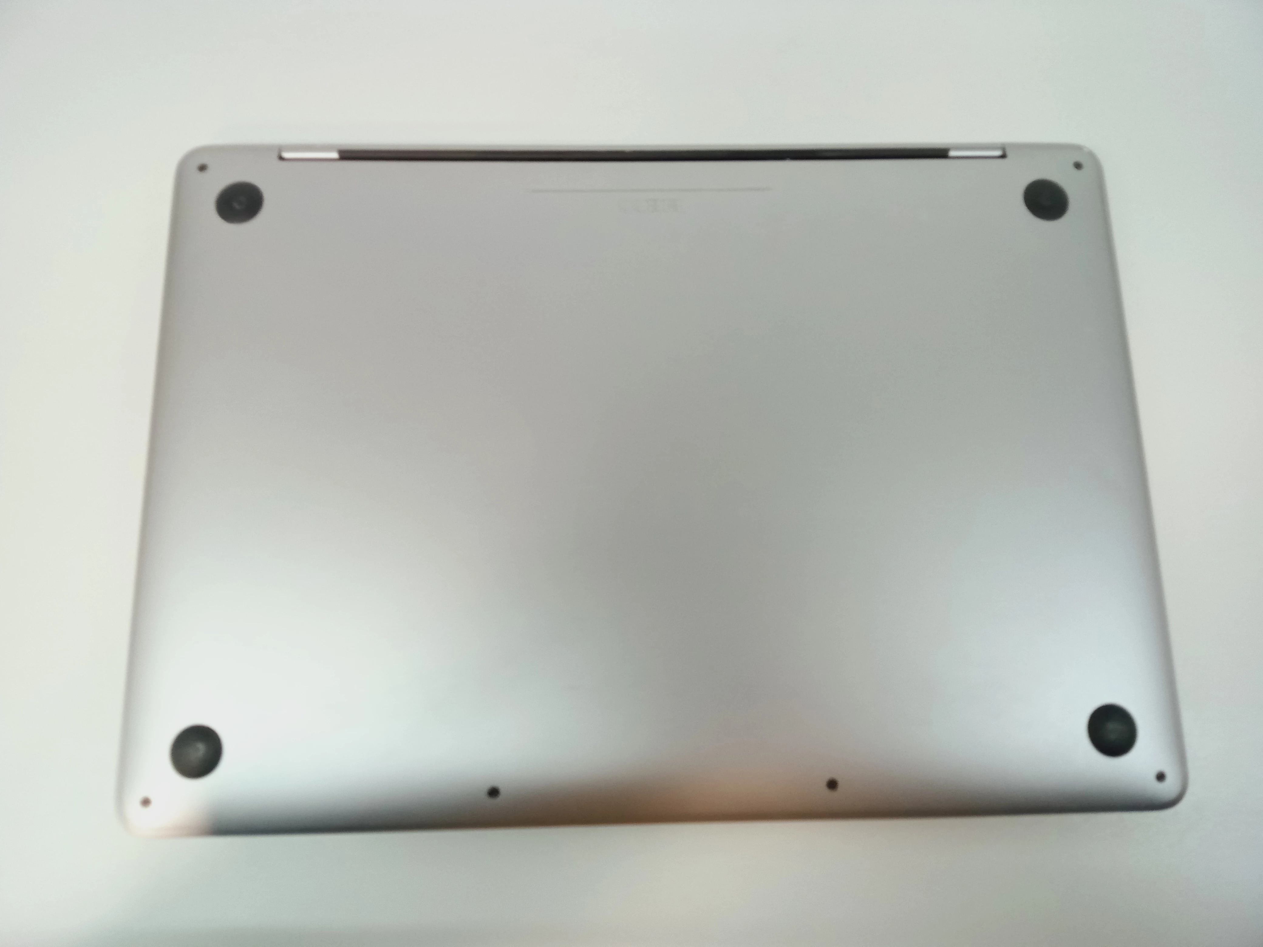 laptop-apple-macbook-pro-13-a2159-przekatna-ekranu-1330