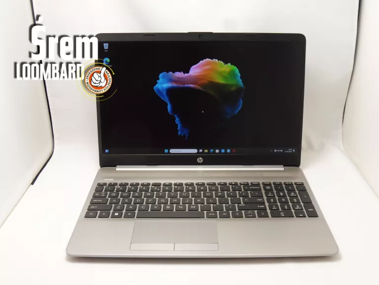 LAPTOP HP 250 G8, I5-1135G7, 8GB/256GB SSD, WIN 11, ŁADOWARKA, TORBA