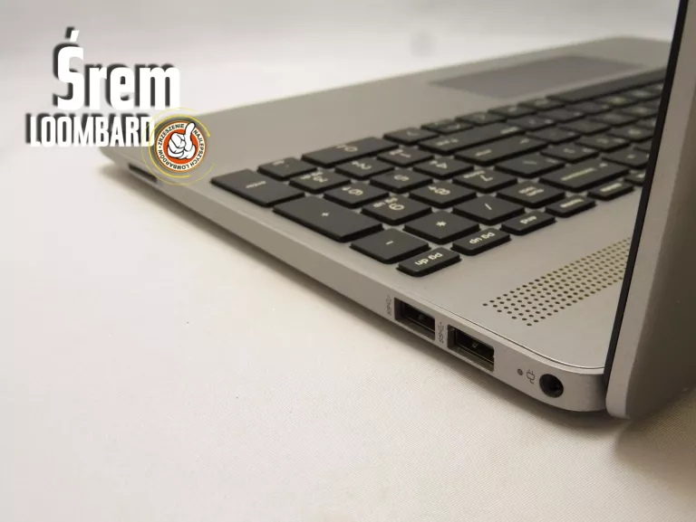 LAPTOP HP 250 G8, I5-1135G7, 8GB/256GB SSD, WIN 11, ŁADOWARKA, TORBA
