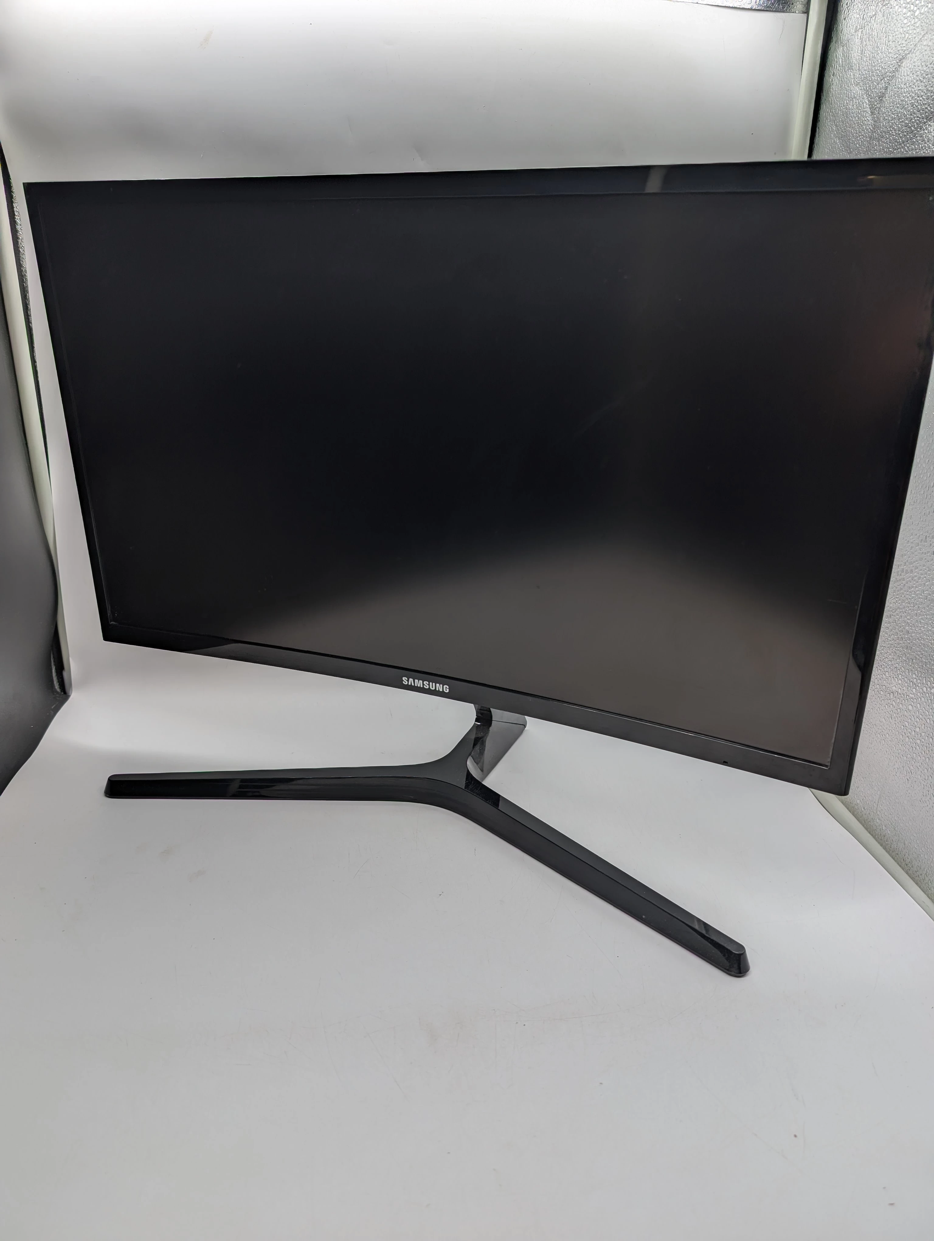 samsung-c24rg50fqux-full-hd-144hz-uszkodzona-matryca-wyzwolenia-42-walbrzych-sj