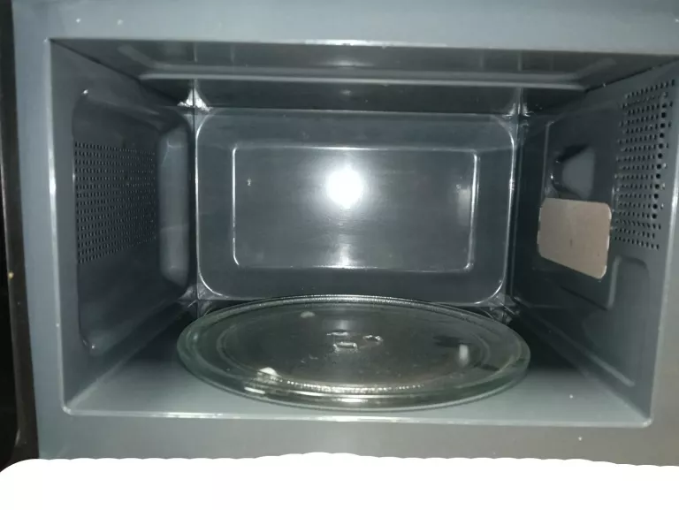 kuchenka-mikrofalowa-amica-amgf17m2b-stan-11323-2