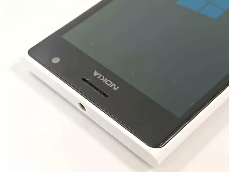 telefon-nokia-lumia-735-igla-stan-11323-2