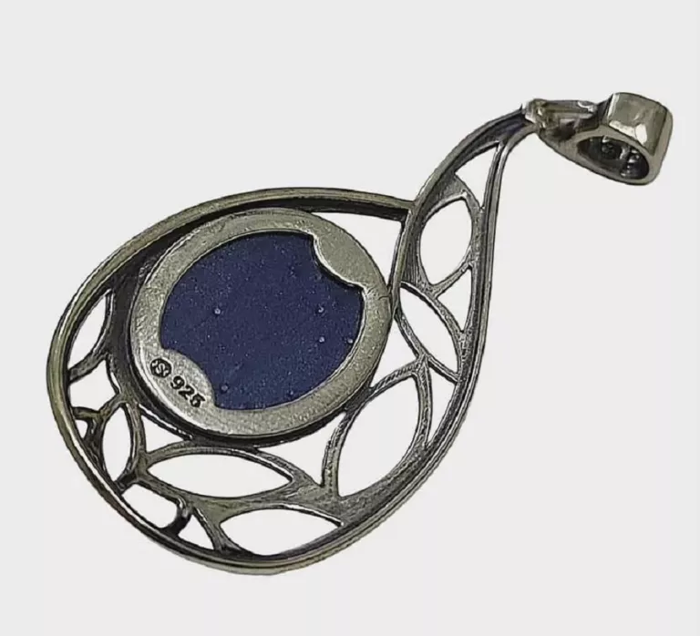 ZAWIESZKA SREBRNA PR.925