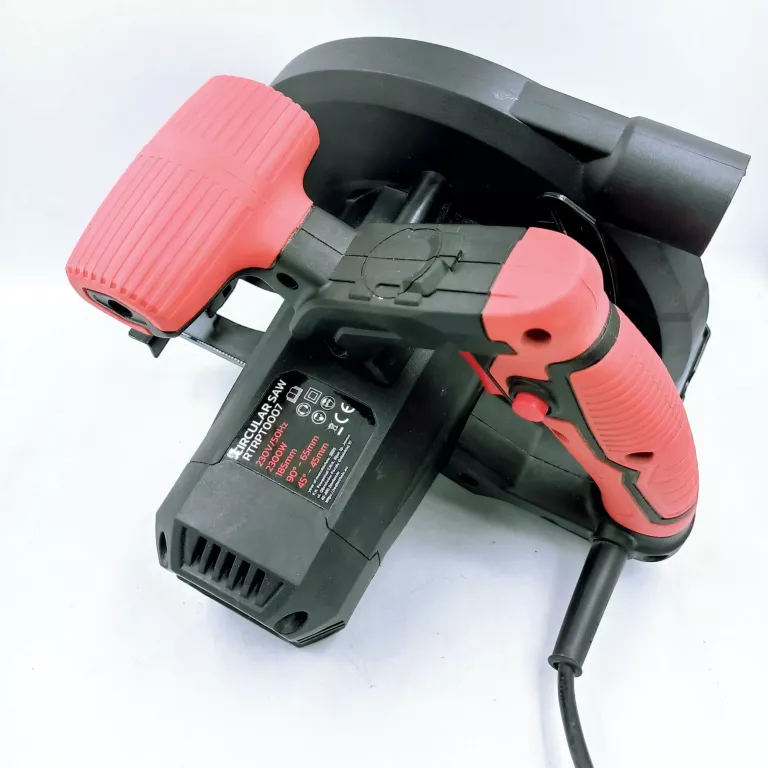 PIŁA TARCZOWA RED TECHNIC 2300W