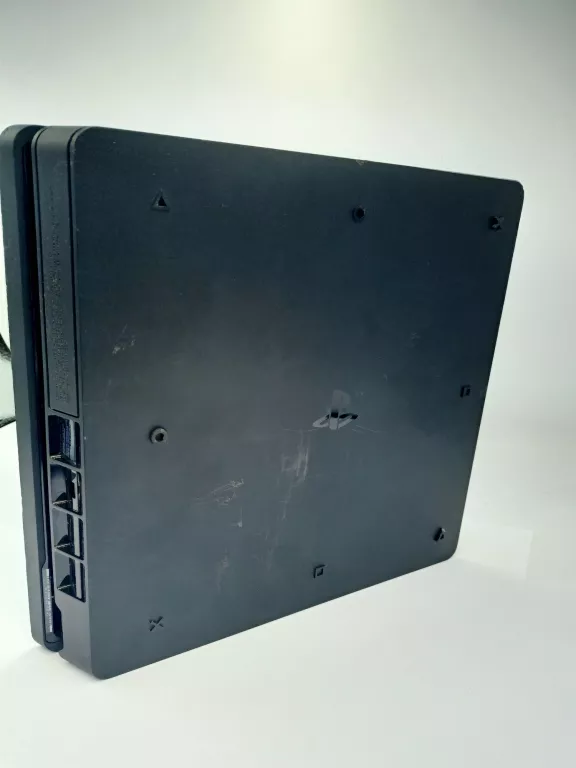 KONSOLA PS4 2116B PAD 1TB