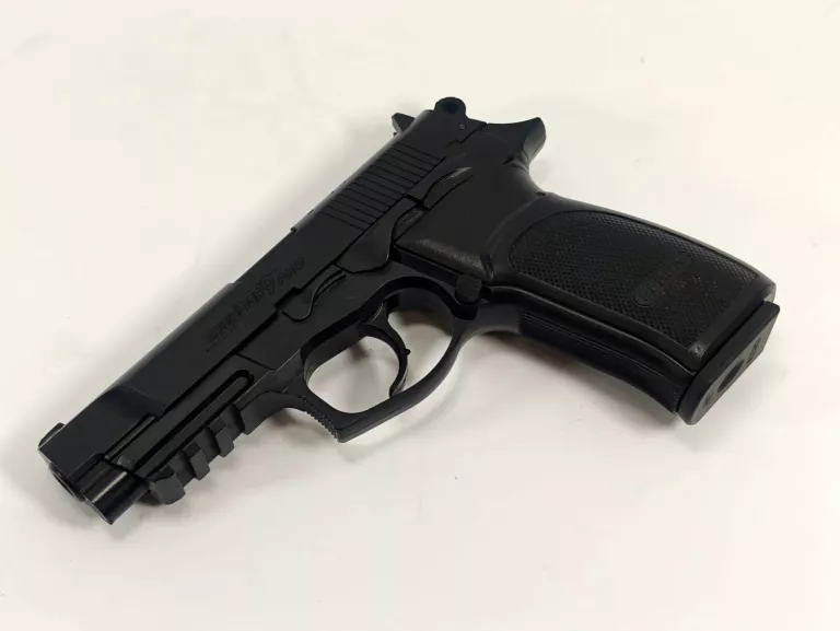 WIATRÓWKA BERSA THUNDER 9 PRO 4,5 MM