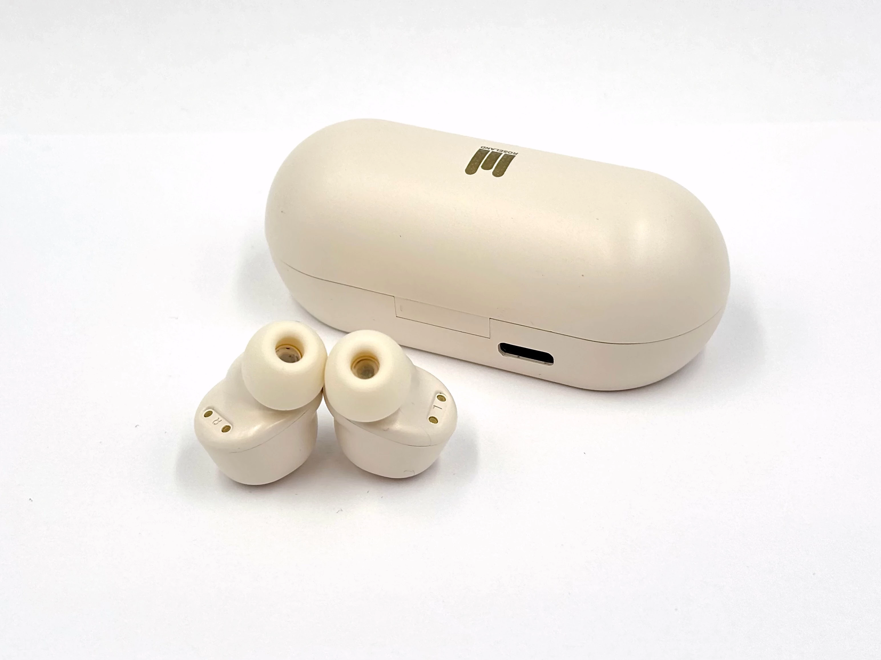 sluchawki-roseland-tws-re-500-kolor-dominujacy-129357-3