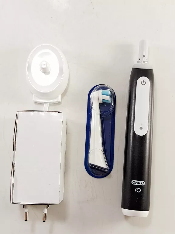 SZCZOTECZKA ORAL-B IO SERIES 3 MATOWY CZARNY