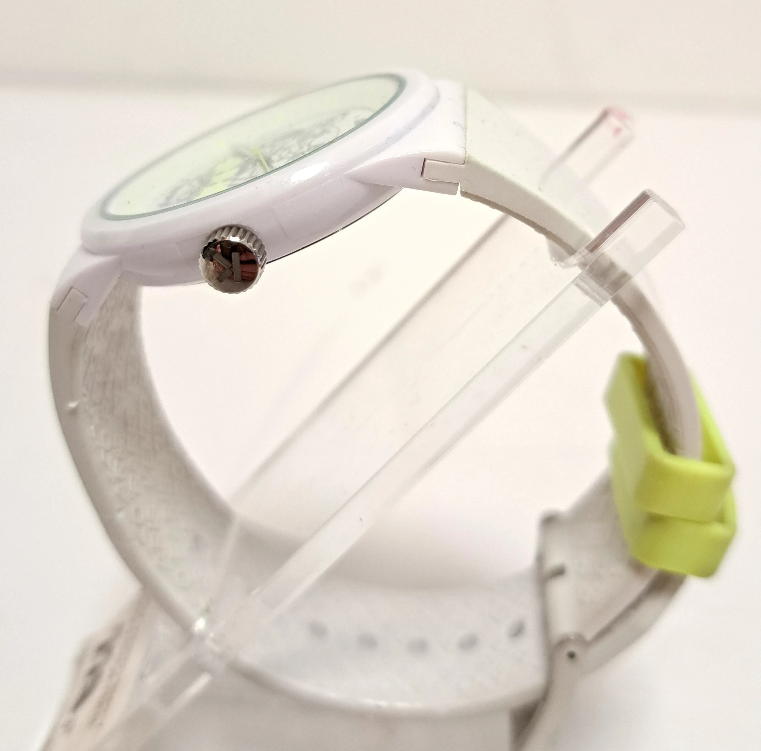 zegarek-kenzo-bialy-k0014-z-tygrysem-stan-11323-2