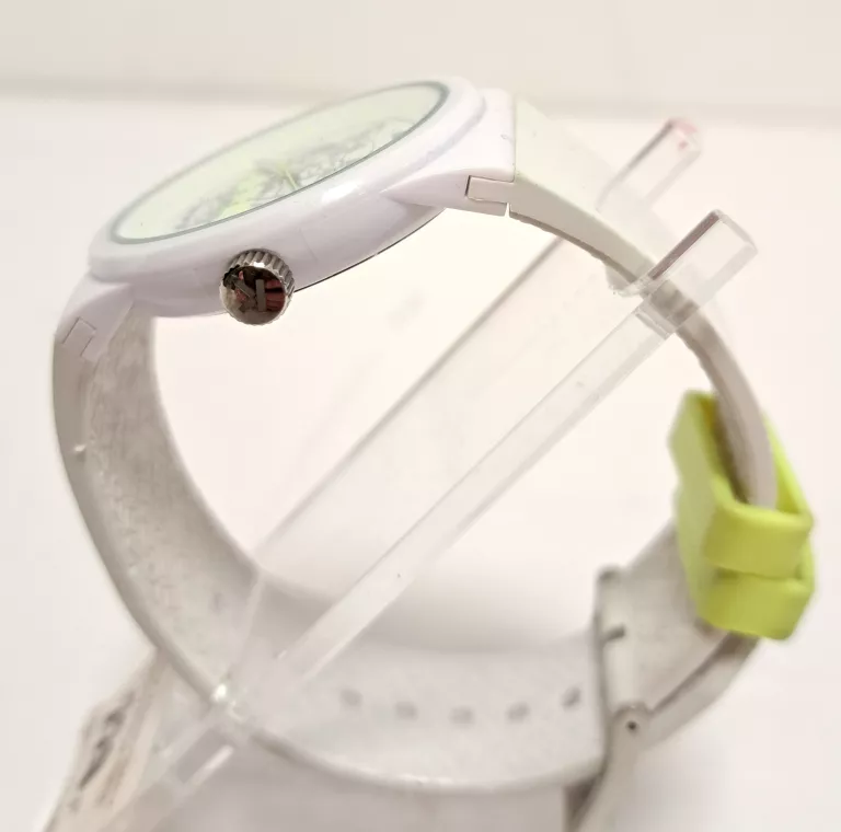 zegarek-kenzo-bialy-k0014-z-tygrysem-stan-11323-2