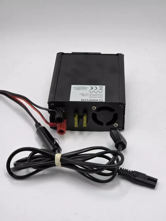 PRZETWORNICA MANTA MPI300M 12V/230V 300/600W