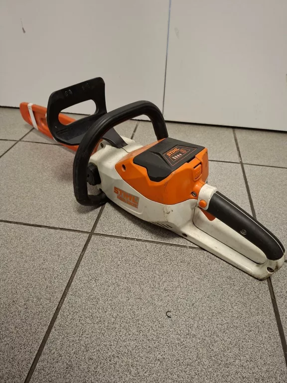 PILARKA ELEKTRYCZNA STIHL MSA 70 C-B ŁAD 2XAKU