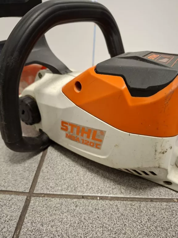 PILARKA ELEKTRYCZNA STIHL MSA 70 C-B ŁAD 2XAKU