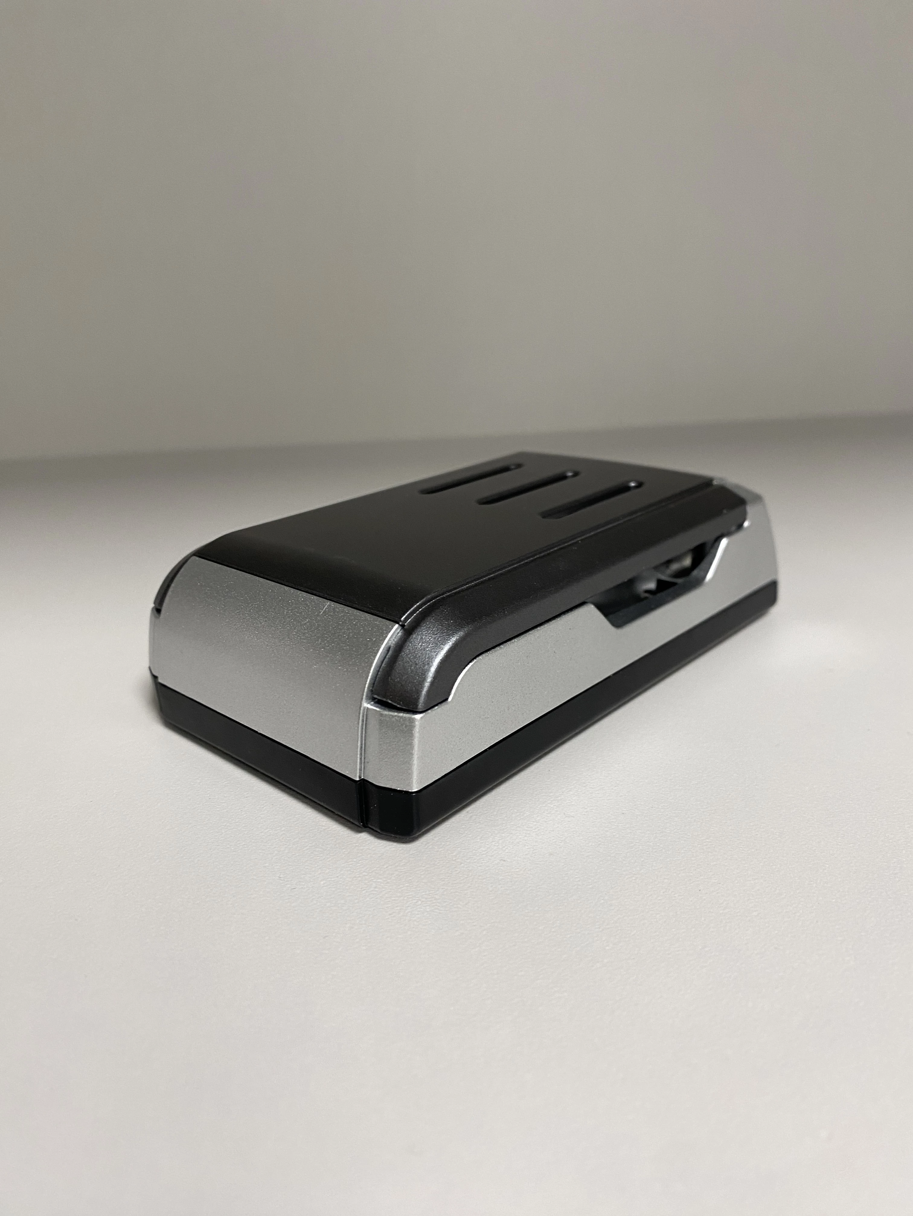 ladowarka-uniwersalna-lxb356-zestaw-model-b356-ladowarka-do-baterii-aa-aaa-akumulatorow