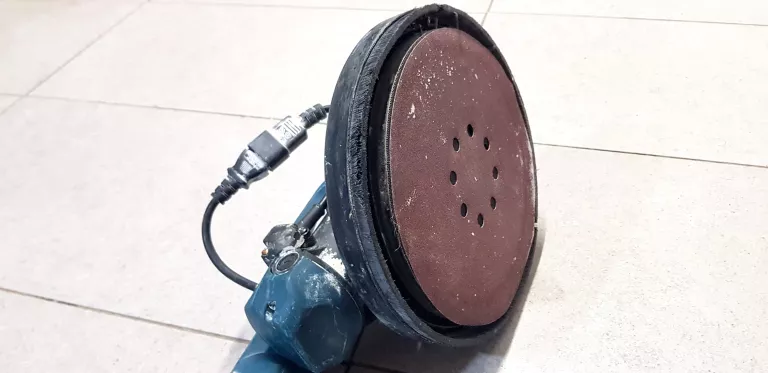 SZLIFIERKA SIECIOWA GRONE ŻYRAFA 710W 230V GWG 7-225 RB REG.OBR. + WALIZKA