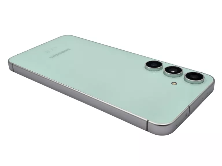 TELEFON SAMSUNG GALAXY S24 FE 5G 8/128GB 6.7” 120HZ MIĘTOWY GW DO 04.2027!