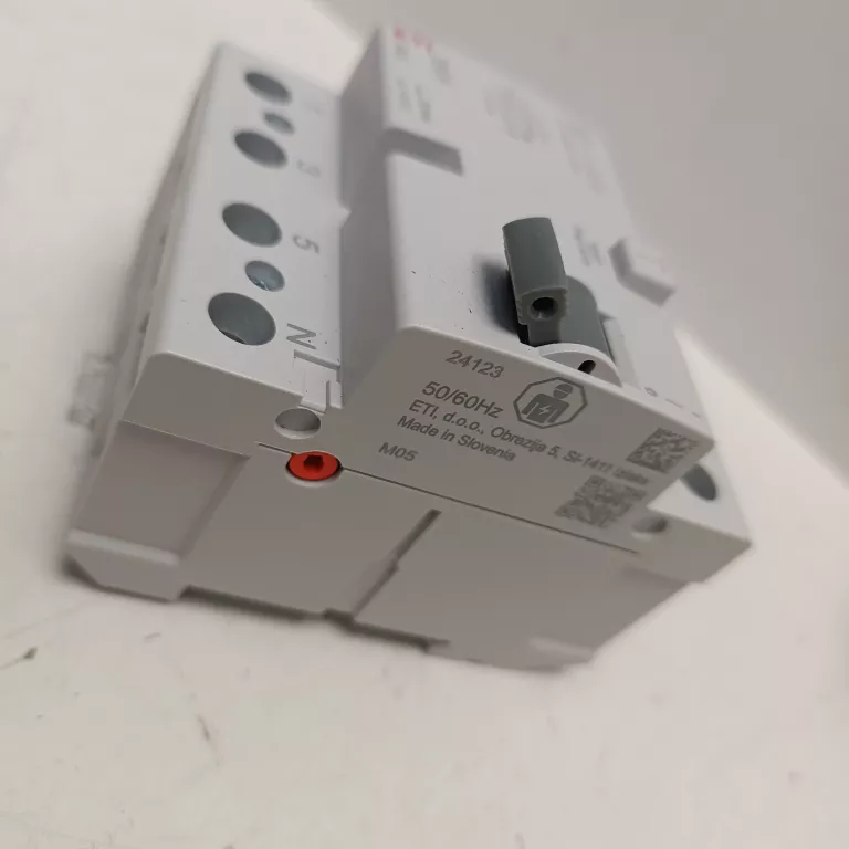 WYŁĄCZNIK RÓŻNICOWOPRĄDOWY EFI6 40A 30MA AC 4P ETI