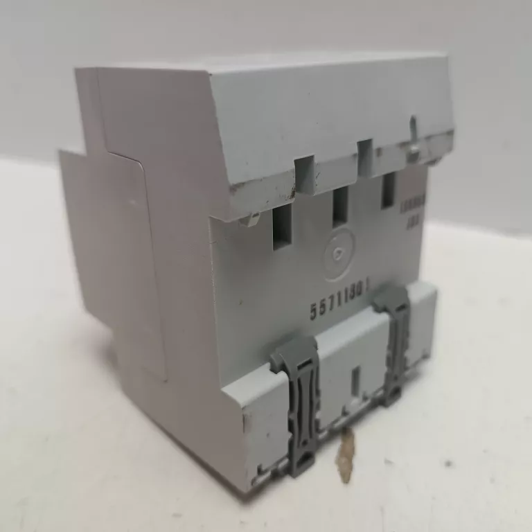 LEGRAND WYŁĄCZNIK RÓŻNICOWOPRĄDOWY 4P 25A TYP AC P304 RX3 402062