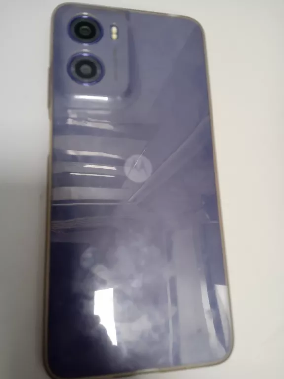 SMARTFON MOTOROLA MOTO E15 2 GB / 64 GB 4G (LTE) FIOLETOWY