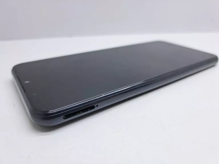 telefon-samsung-a23-5g-przekatna-ekranu-660