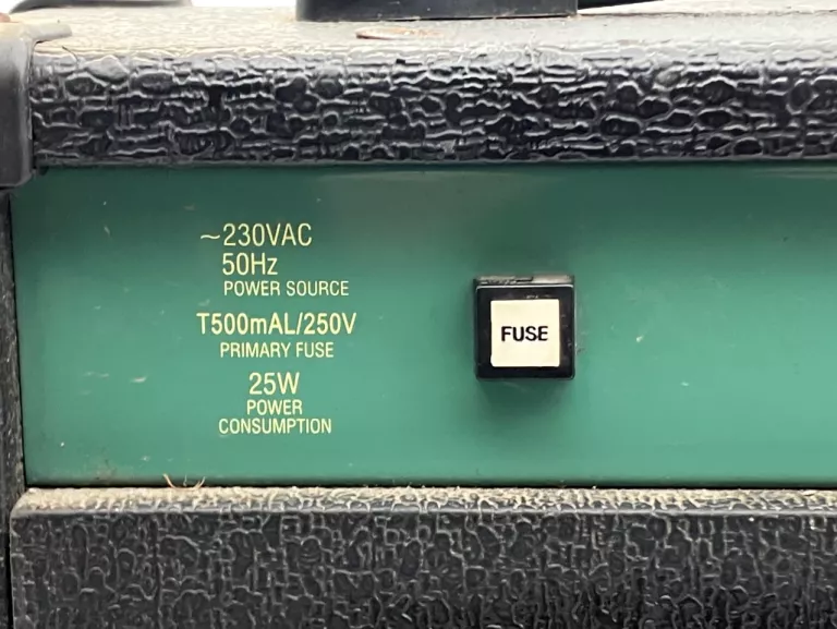 wzmacniacz-gitarowy-stagg-combo-15-ga-dr-25w-rodzaj-24831-1