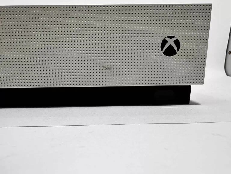 KONSOLA XBOX ONE S 500GB + PAD