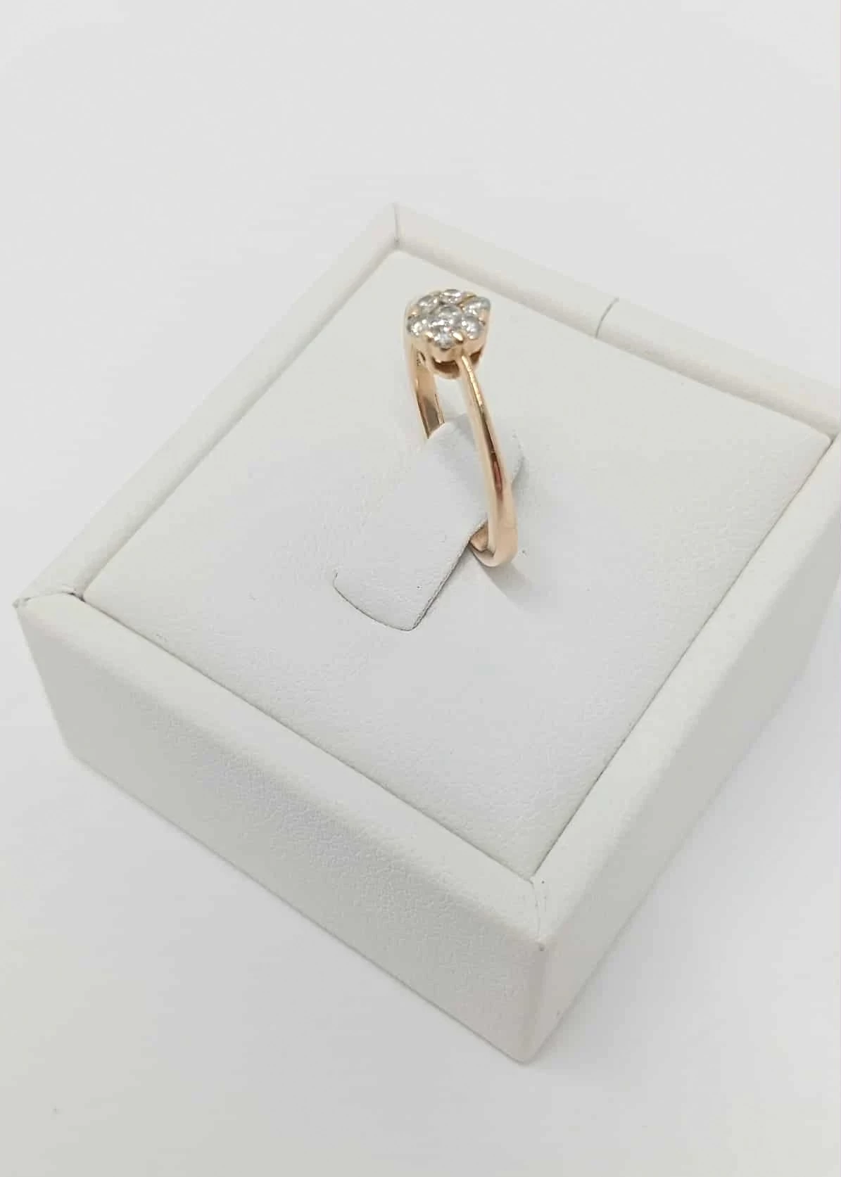 zloty-pierscionek-z-brylantem-p-585-cechy-207358-231606