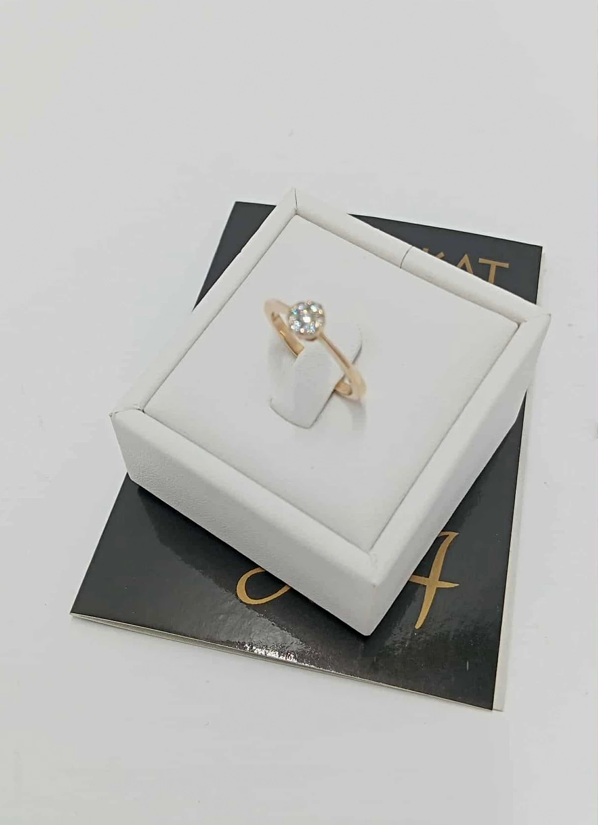 zloty-pierscionek-z-brylantem-p-585-wykonczenie-15753-1916310