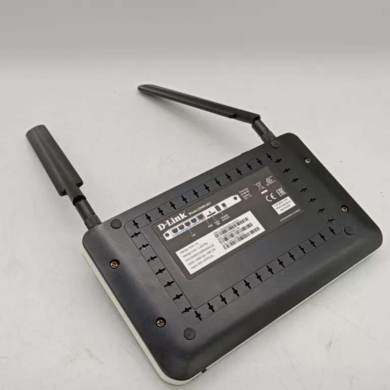 ROUTER D LINK DWR 921
