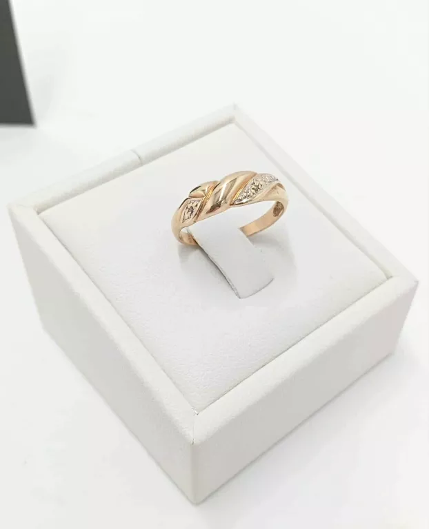 ZŁOTY PIERŚCIONEK Z BRYLANTEM P. 333