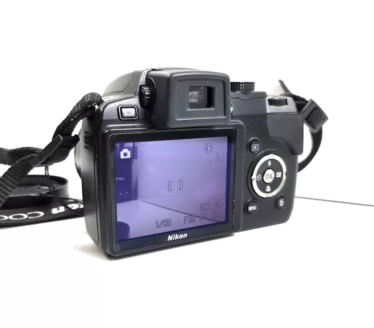 APARAT NIKON COOLPIX P80