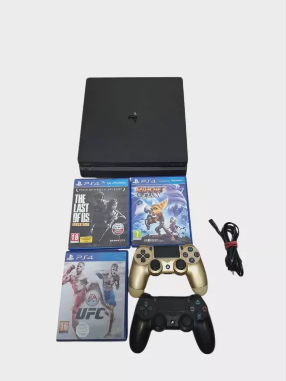 KONSOLA PS4 2 PADY 1 T 4 GRY