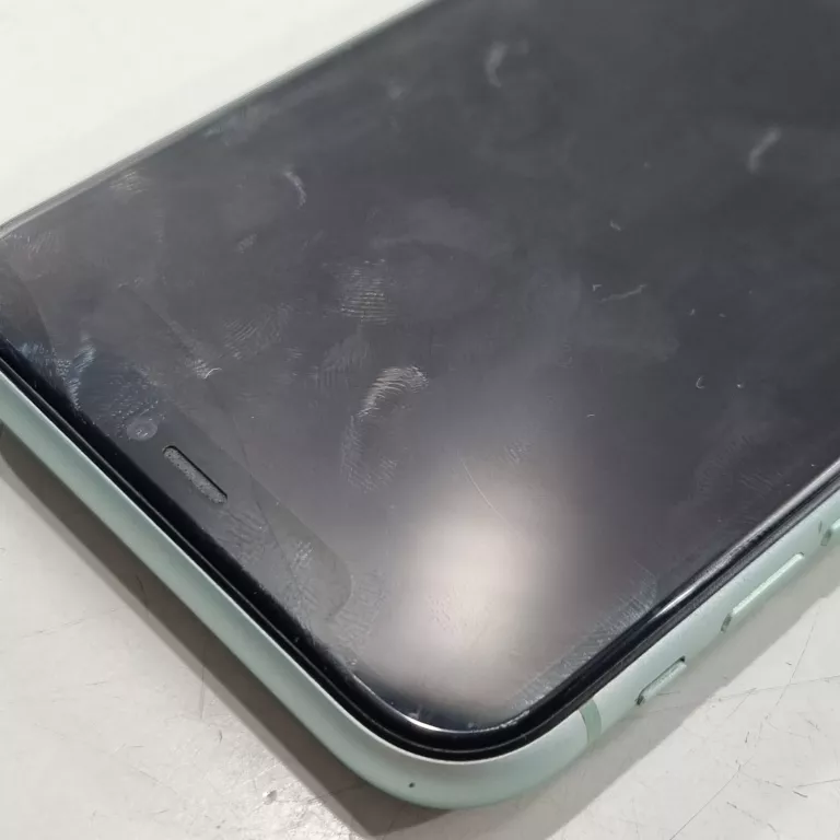 IPHONE 11 4 GB / 64 GB 4G AKU 76% PEKNIETY EKRAN PUD