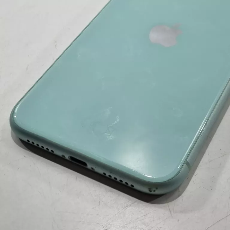 IPHONE 11 4 GB / 64 GB 4G AKU 76% PEKNIETY EKRAN PUD