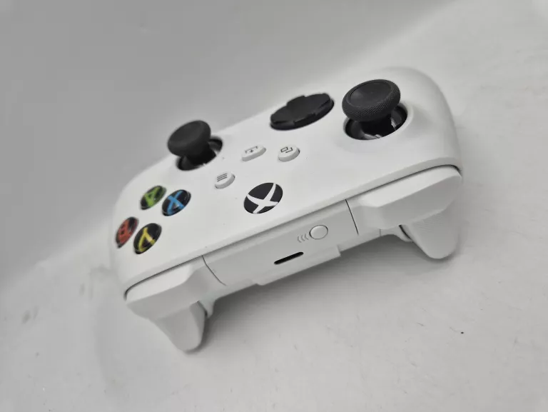 PAD DO XBOX BEZPRZEWODOWY  98052-6399,