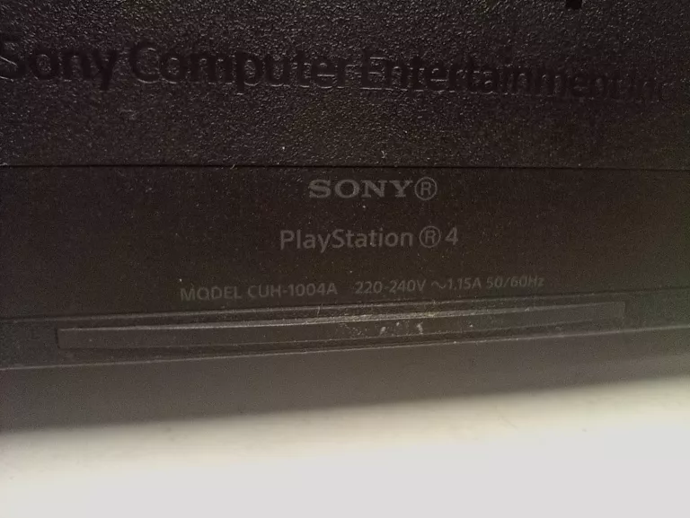 KONSOLA SONY PLAYSTATION 4 PS4 500GB CUH-1004A