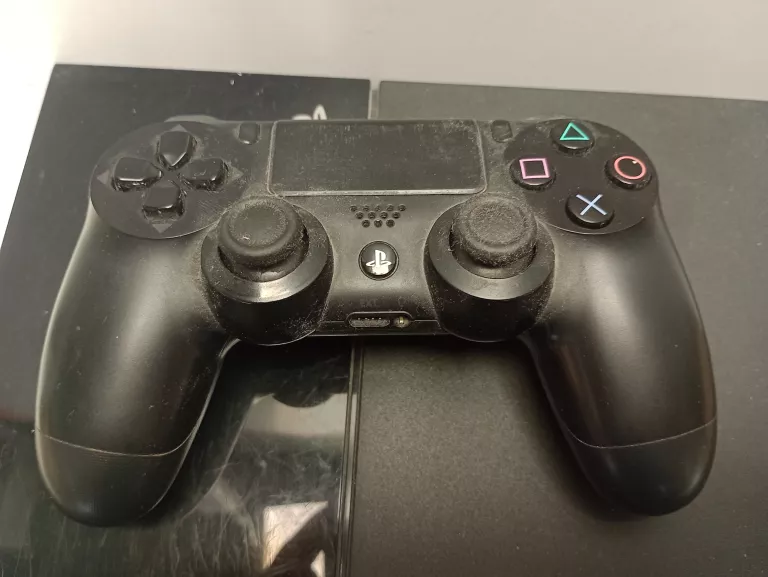 KONSOLA SONY PLAYSTATION 4 PS4 500GB CUH-1004A
