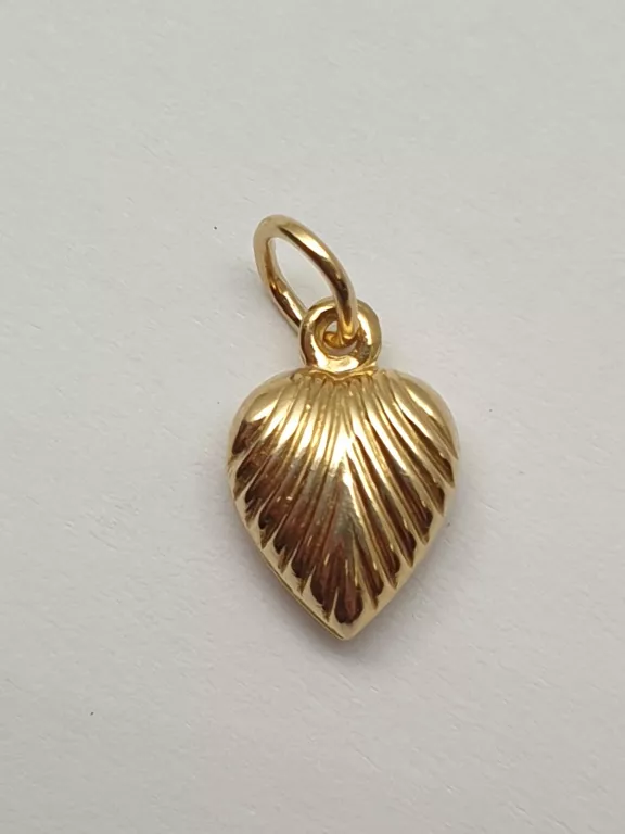 ZŁOTA ZAWIESZKA SERCE SERDUSZKO - 0,68G - 585