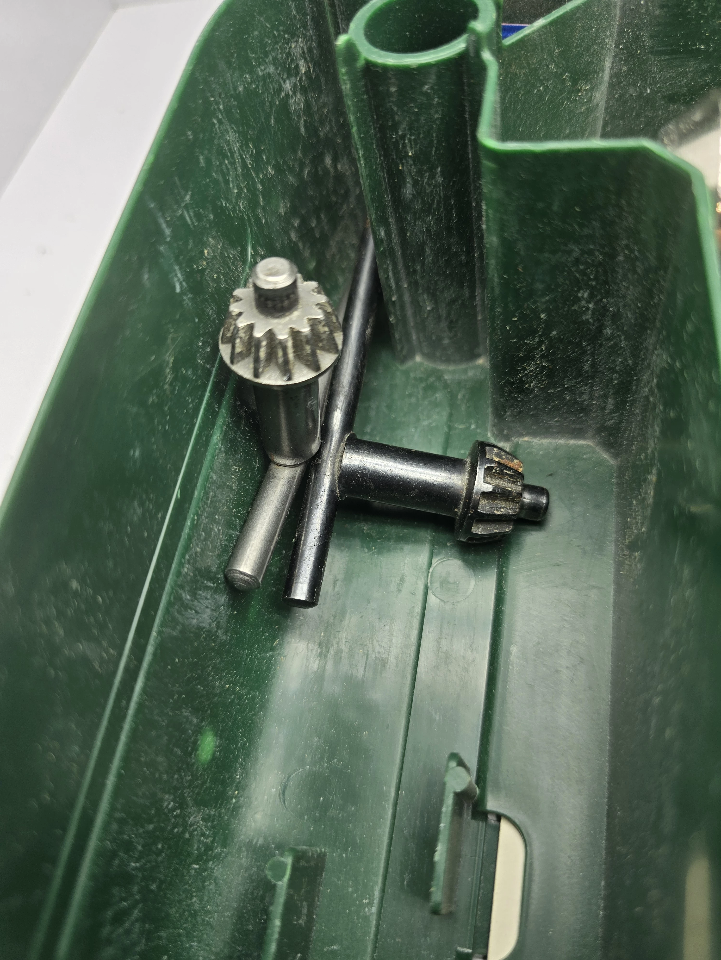 wiertarka-bosch-psb-600-re-waga-wiertarki-160