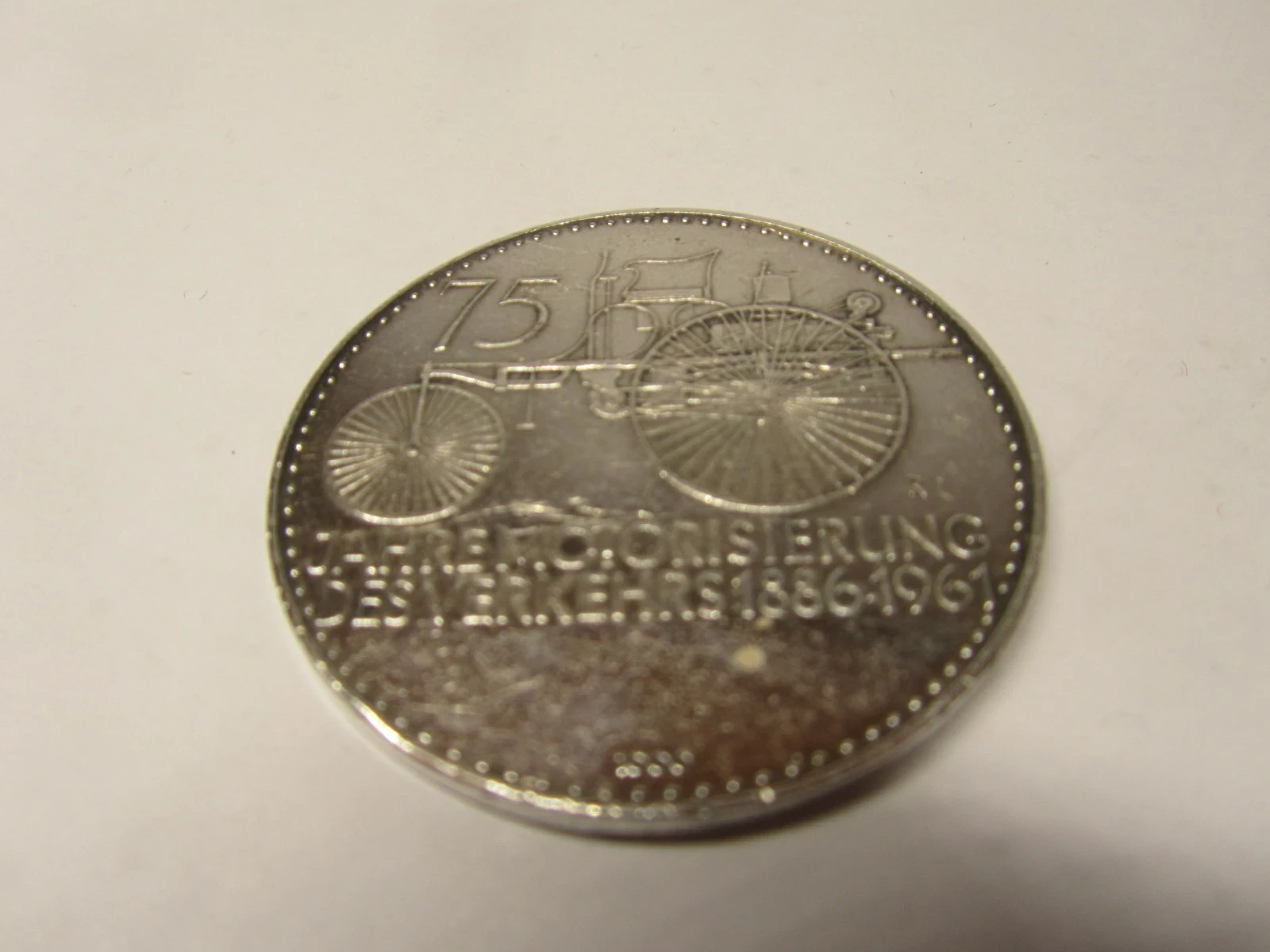 srebrny-medal-75-lat-daimler-benz-jahre-1886-1961-1000-gornoslaska-37a-kalisz-sj