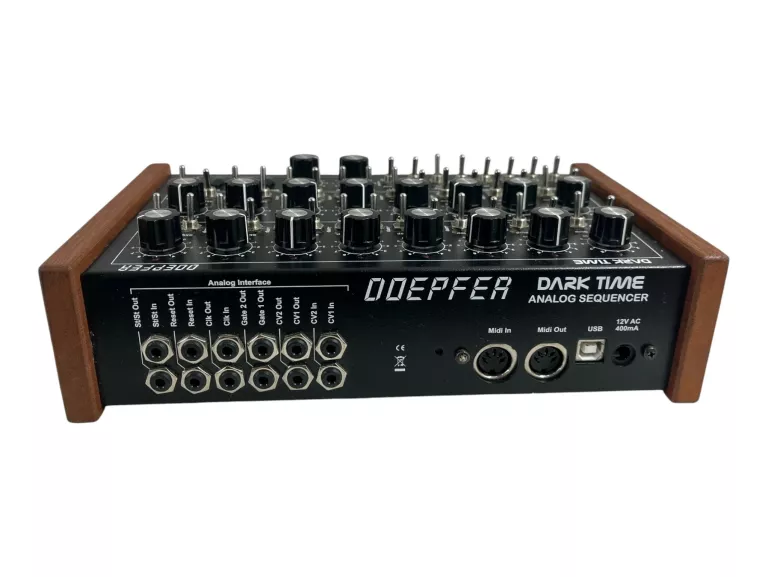 analogowy-sekwencer-krokowy-doepfer-dark-time-sequencer-w-box-ean-gtin-4250711120108