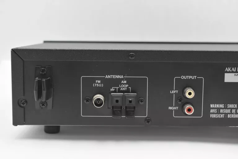 TUNER RADIOWY AKAI AT-26