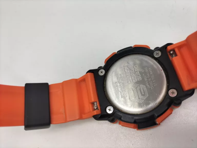ZEGAREK CASIO GA-2200M-4AER G-SHOCK