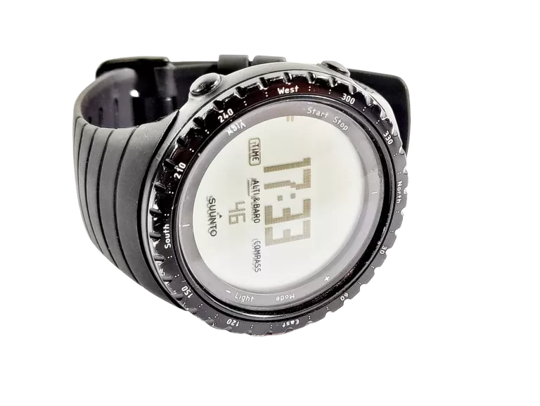 tradycyjny-zegarek-outdoorowy-suunto-core-regular-black-wr30-grubosc-koperty-1300