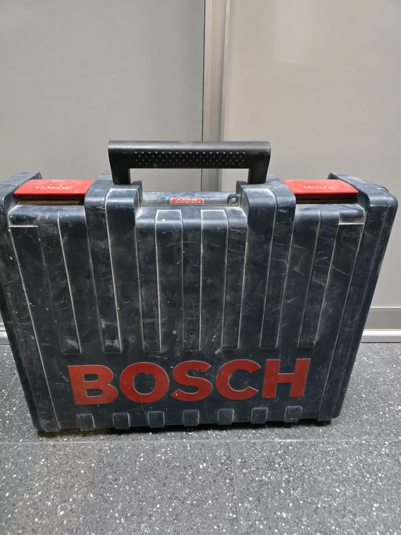 MŁOT BOSCH GSH 5 CE W WAL