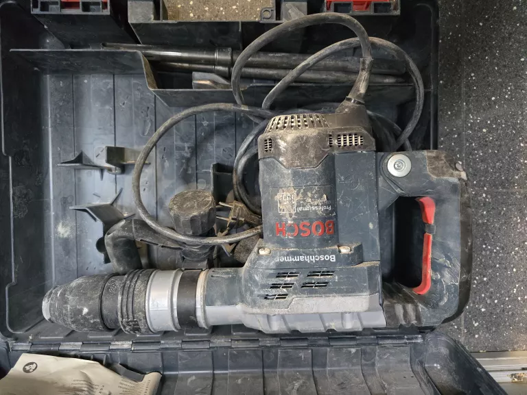 MŁOT BOSCH GSH 5 CE W WAL